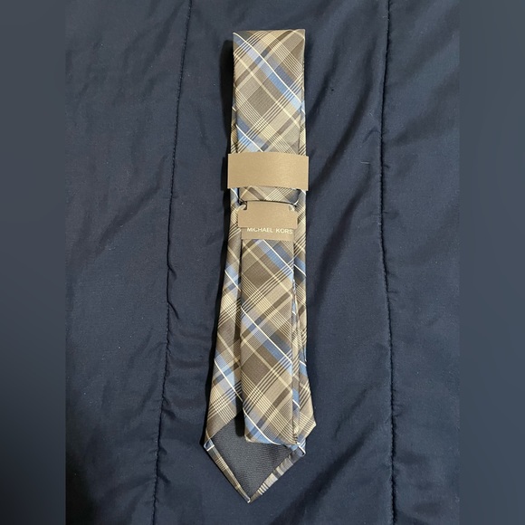 Michael Kors blue multi-tone tie NWT polyester Brand New - Picture 2 of 4